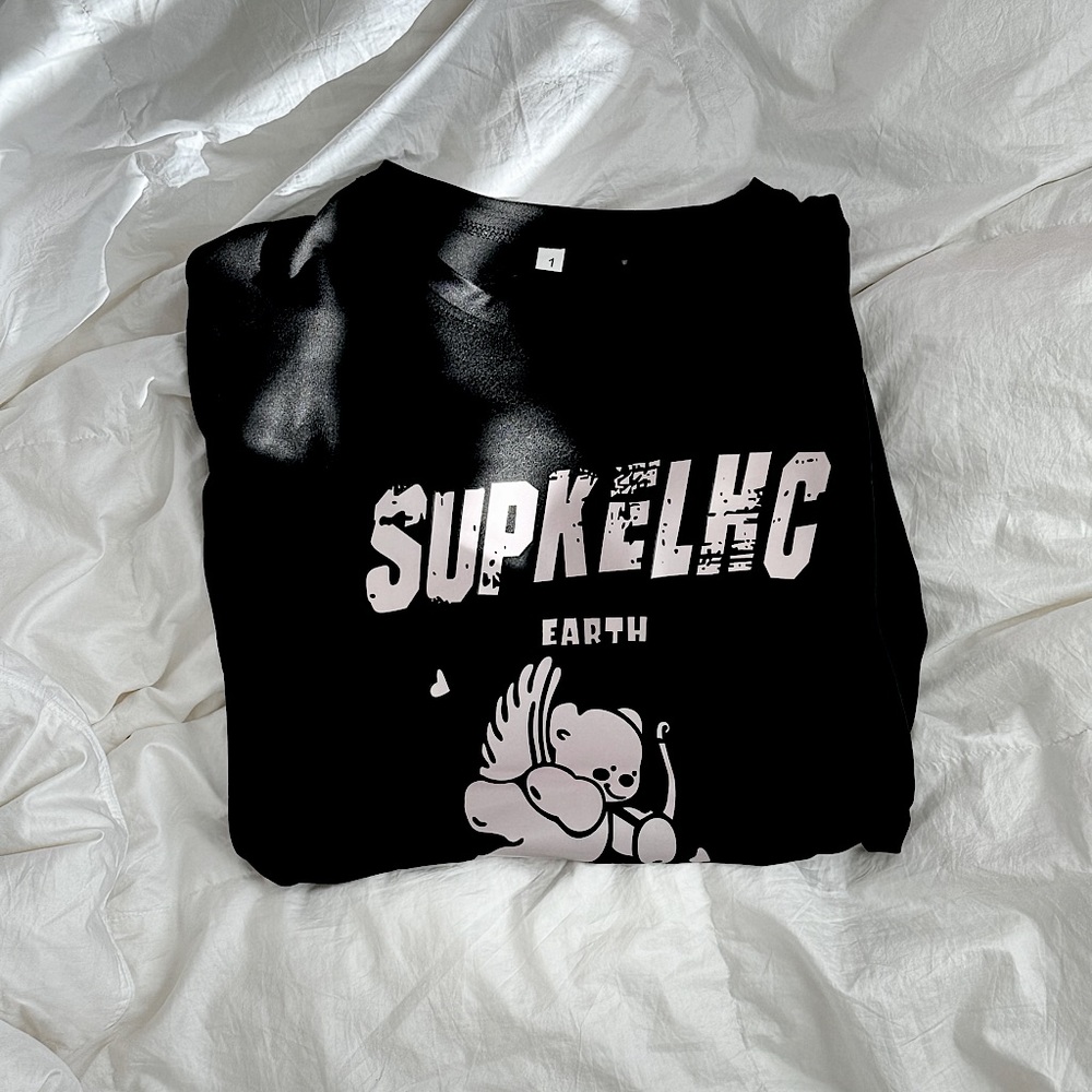 ˚₊· ͟͟͞͞➳❥ Graphic T-Shirt (M/L)